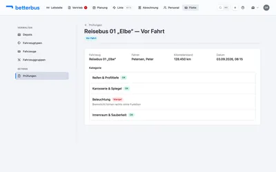 Der Bericht listet jeden Prüfpunkt mit Ergebnis. Ein Mangel ist deutlich markiert — hier „Bremslicht hinten rechts ohne Funktion“ — inklusive Kilometerstand und Zeitpunkt der Kontrolle.