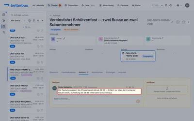 Die Notiz im Vorgang: eine Umleitungslage, die beide Fahrer-Betriebe betrifft. Noch ist sie intern — Vergabe-Mail und Subunternehmer-Link wissen nichts davon.