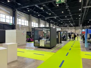 Innenraum Bus2Bus Messe